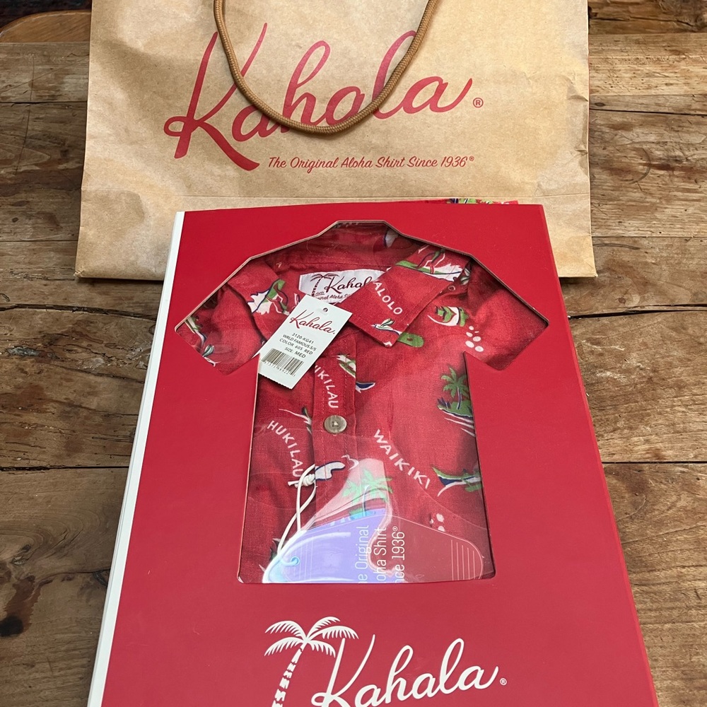 Kahala Hawaiian Shirt New with Tags Box and Bag